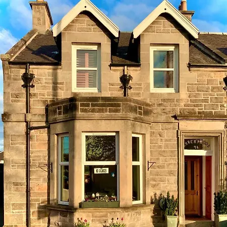 Ravenswood Stirling
