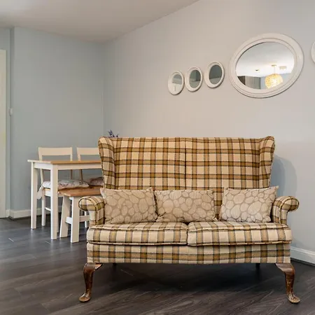 One Bedroom Ground Floor Flat Apartment Stirling
