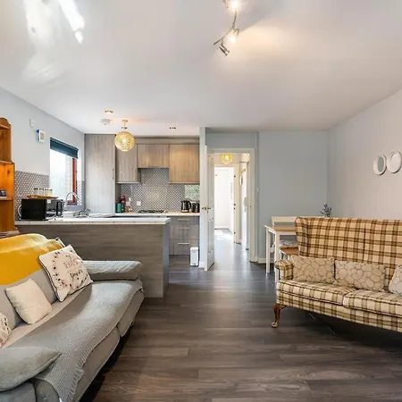 One Bedroom Ground Floor Flat