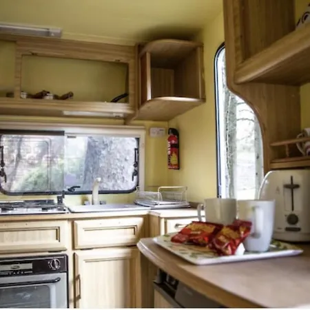 The Wee Yellow Caravan Campsite Stirling