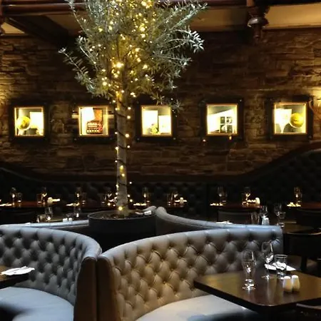 Golden Lion Hotel Stirling