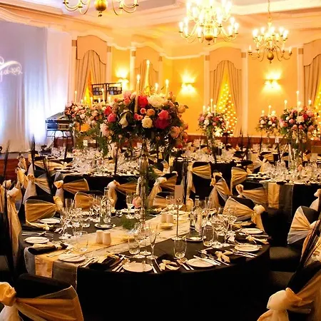 Hotel Golden Lion