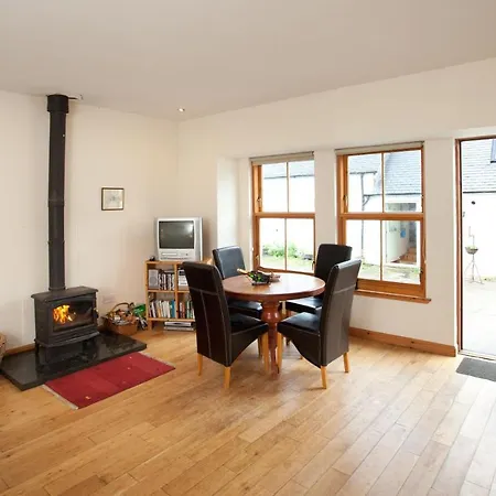 The Steading, Back Borland Apartment