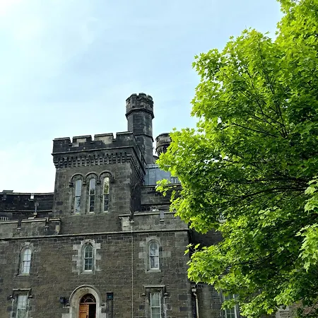 St Johns Jailhouse By The Castle Apartment *