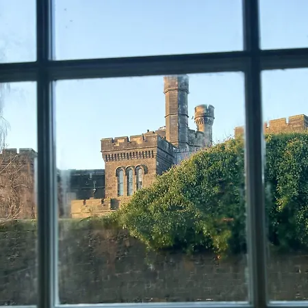 St Johns Jailhouse By The Castle Stirling