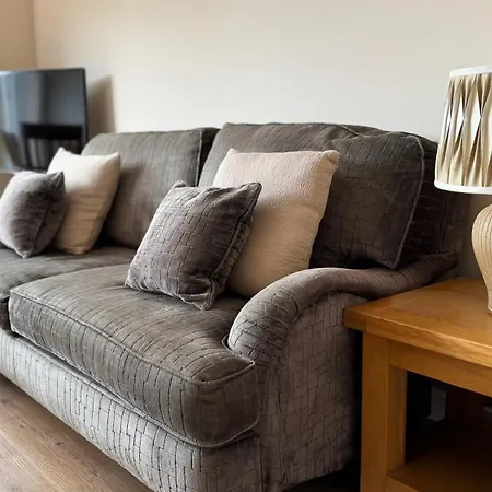Apartment 19 Snowdon