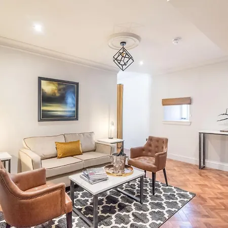 King Street Aparthotel