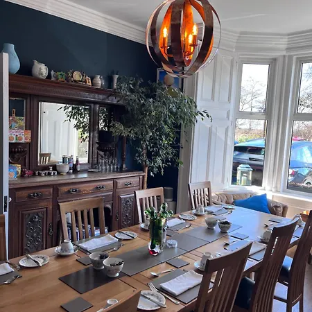 Bed & Breakfast Ravenswood 3*