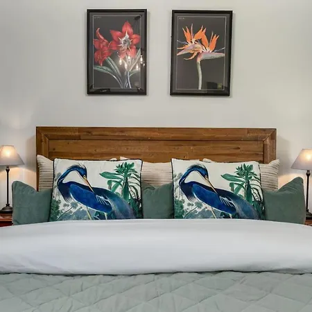 Historic Trackside Retreat, Charming Getaway