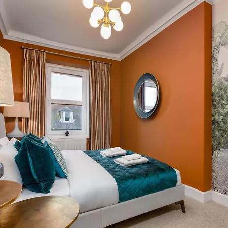 Apartment Stylish Penthouse Retreat Stirling