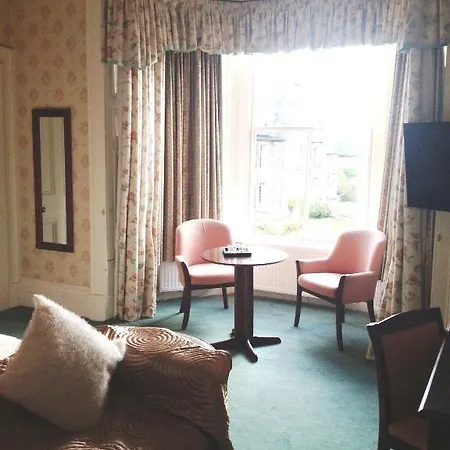 Hotel The Ivy 3*