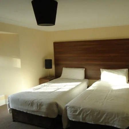 The Ivy 3*