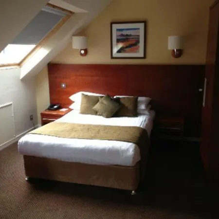 Hotel Golden Lion 3*