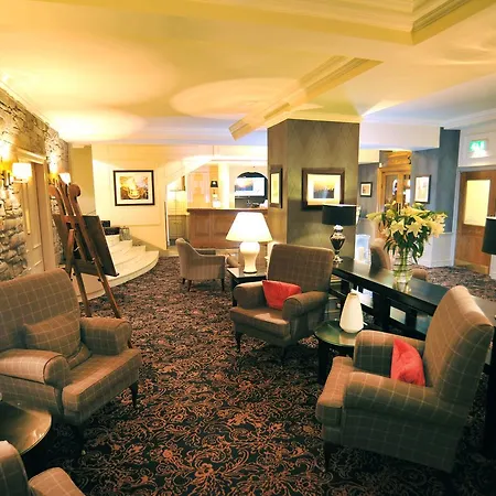 Golden Lion Hotel 3*