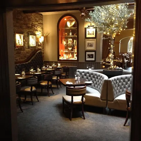 Golden Lion Hotel Stirling