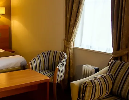 Hotel Golden Lion Stirling