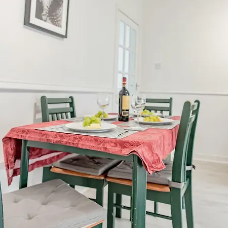 Mercury - Scotland Let Apartment