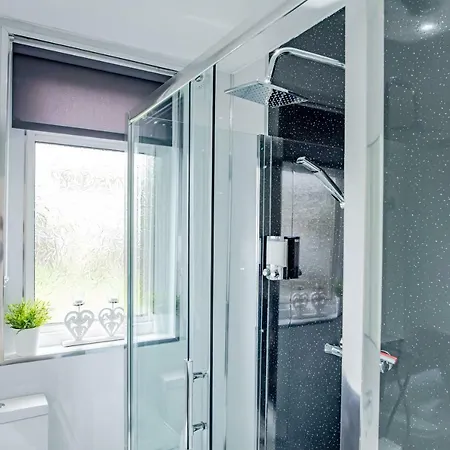 Mercury - Scotland Let Apartment *