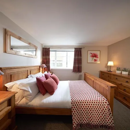 Thornhill Lodge, Historic 4 Bed, 4 Ensuite
