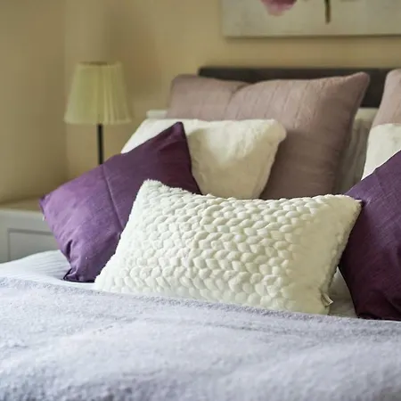 Holiday home Thornhill Lodge, Historic 4 Bed, 4 Ensuite *