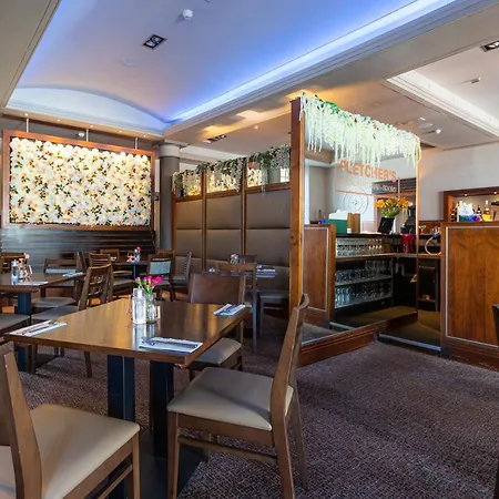 Inn Fletcher's Restaurant Bar &