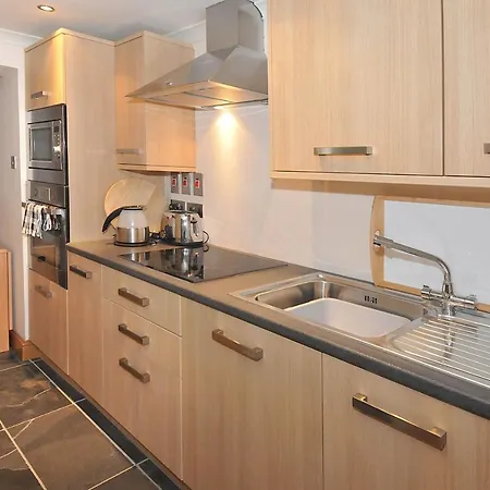 Kingsview * Stirling