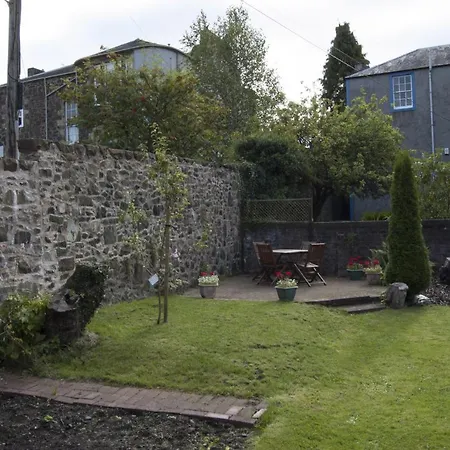 Pear Tree House * Stirling