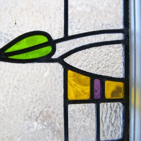 Pear Tree House * Stirling