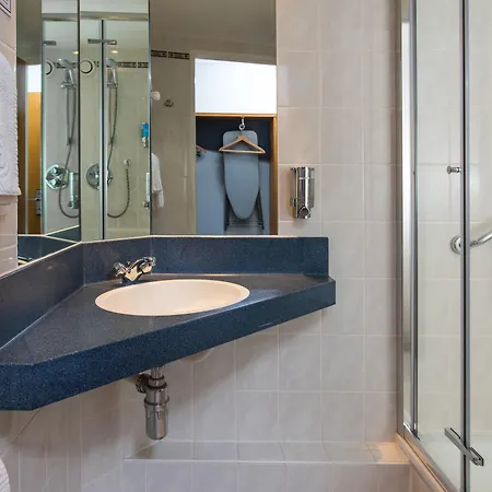 Express By Ihg 3* Stirling