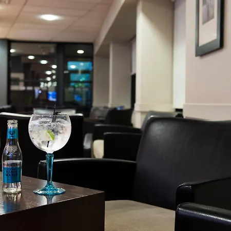 Express By Ihg Hotel 3*