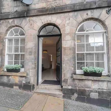 Broad Street * Stirling