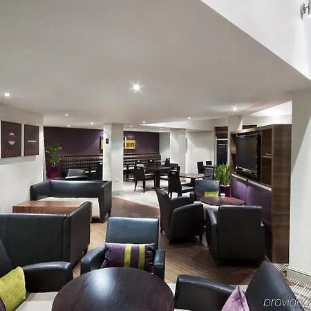 Hotel Express By Ihg Stirling