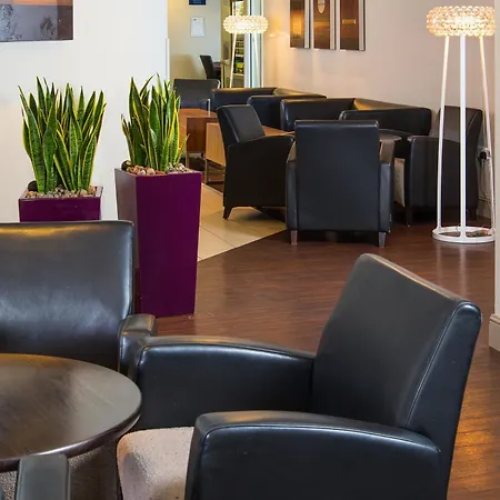Express By Ihg 3* Stirling