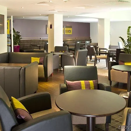 Hotel Express By Ihg Stirling