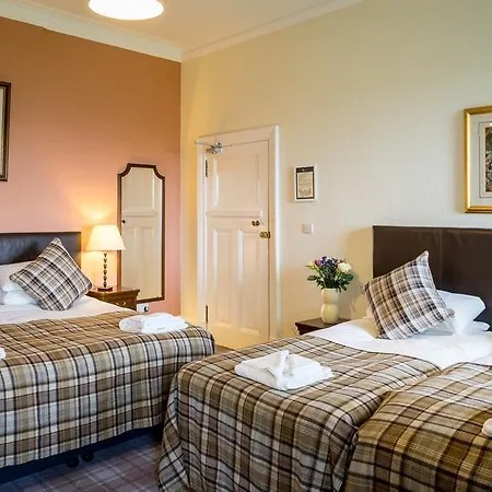 Gartmore House 3*