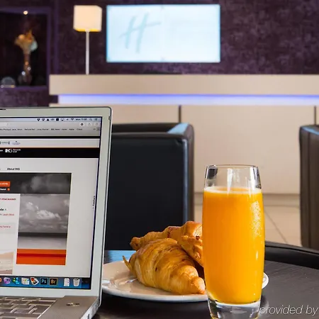 Express By Ihg Stirling