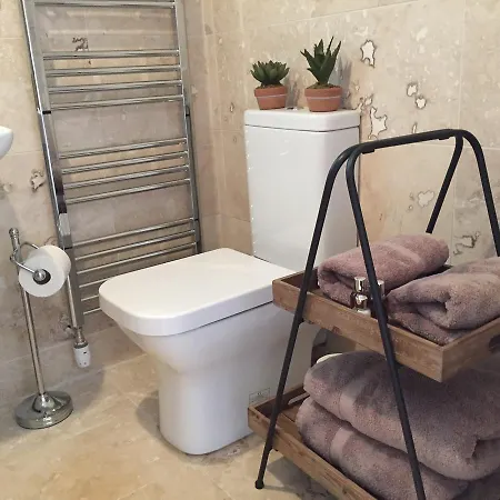 Bed & Breakfast Nether Glenny Cottages