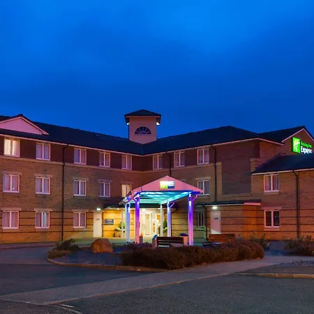 Express By Ihg Hotel